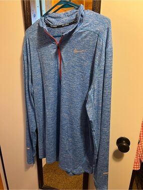 Nike Men’s Heathered Sky Blue Quarter-Zip Performance Pullover